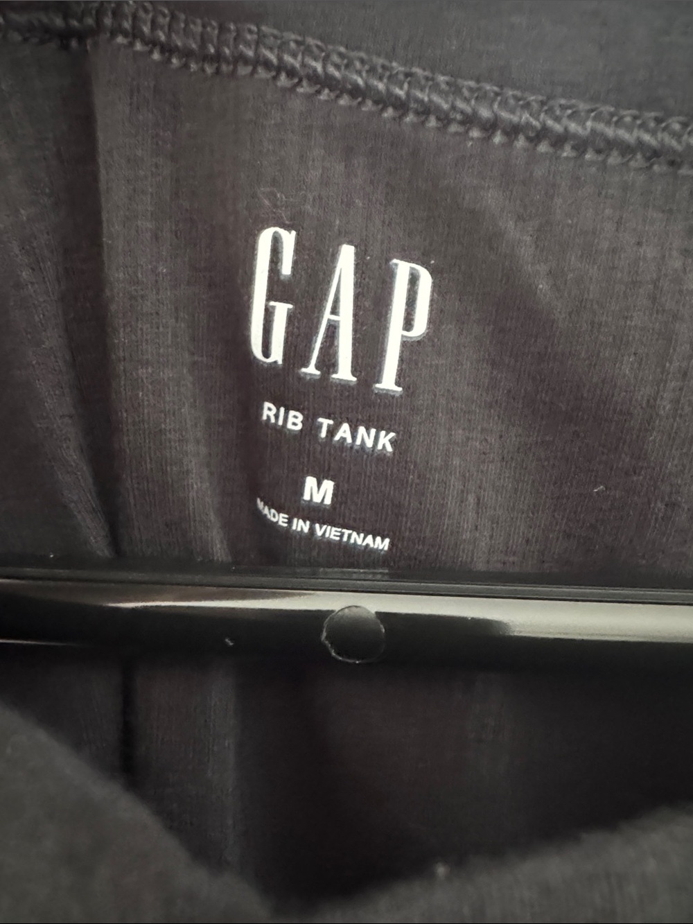 🆕GAP Women's Light Black Racerback Ribbed Tank - M - Picture 2 of 5